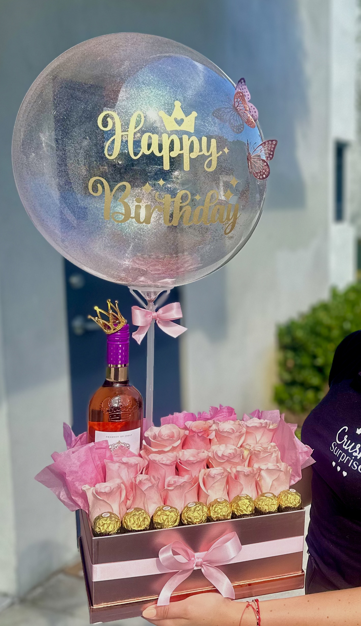 Pink Love Wine Stella Rose + Ballons